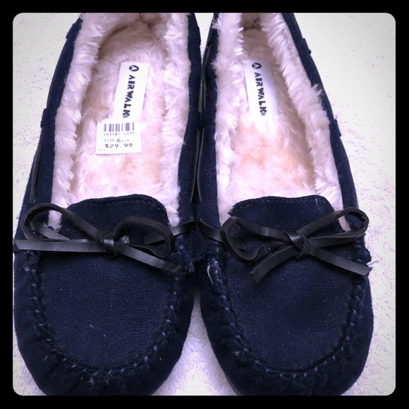 Airwalk Shoes - New! Cozy slippers